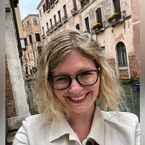 Meet your Posher, Laurel